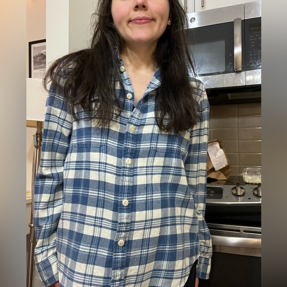 Blue and plaid Ralph Lauren button down! - Picture 5 of 5